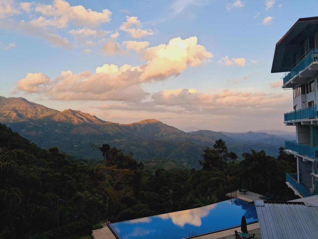 Moi Ella By Dbi Hotel Bagian luar foto